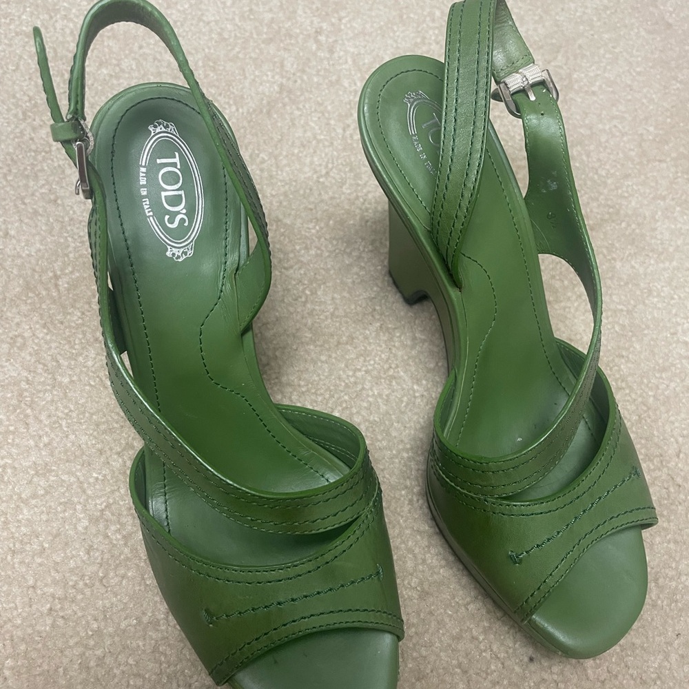 never worn made in Italy